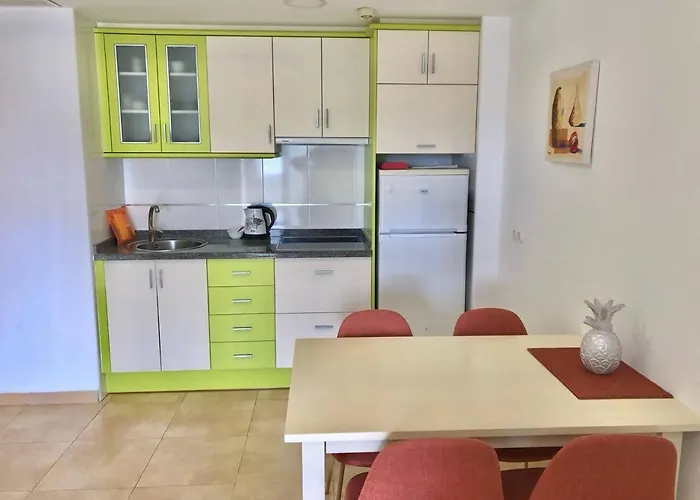 Апартаменты With Sea Views