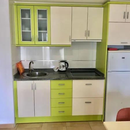 דירה With Sea Views *